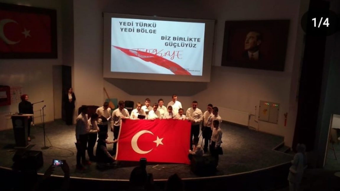 '' 7 Türkü 7 Bölge Biz Birlikte Güçlüyüz Türkiye '' Koromuz